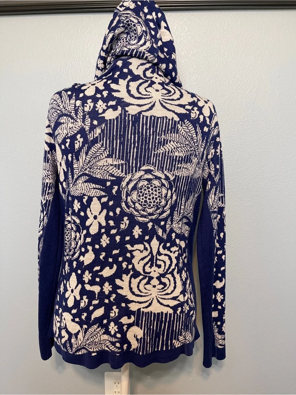 KÜHL Hooded Full Zip Merino Wool Sweater Jacket Blue Ivory Floral Women’s XL
